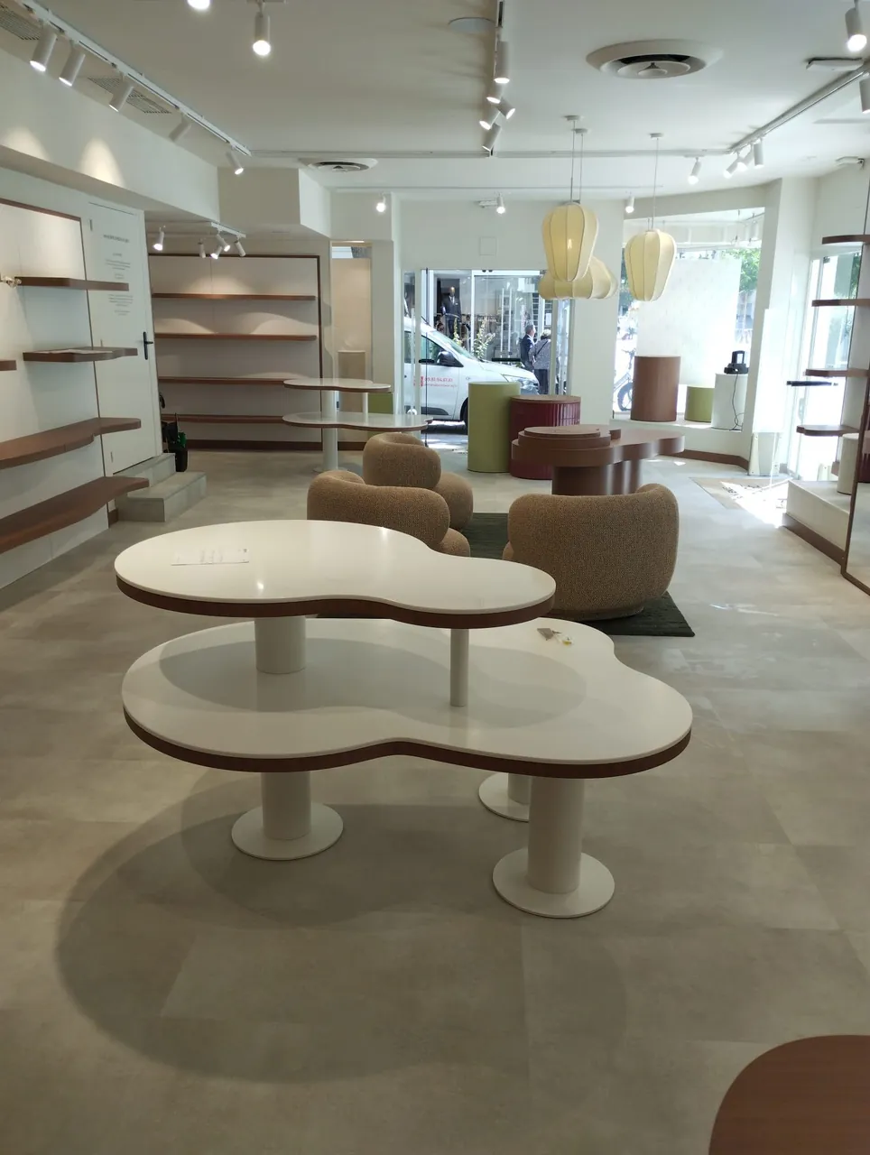 Espace de vente de la boutique Bocage à Caen nettoyé avant l'ouverture, agencement et sols