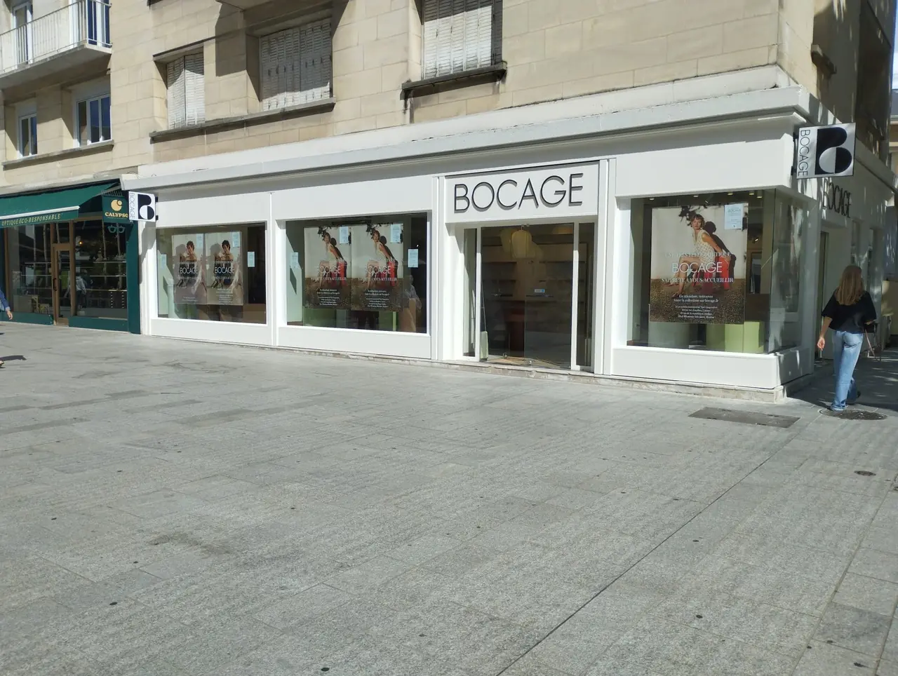 Boutique Bocage Caen — devanture avant ouverture Devanture de la boutique Bocage à Caen avant son ouverture, nettoyage de fin de chantier PROCLEAN STJ