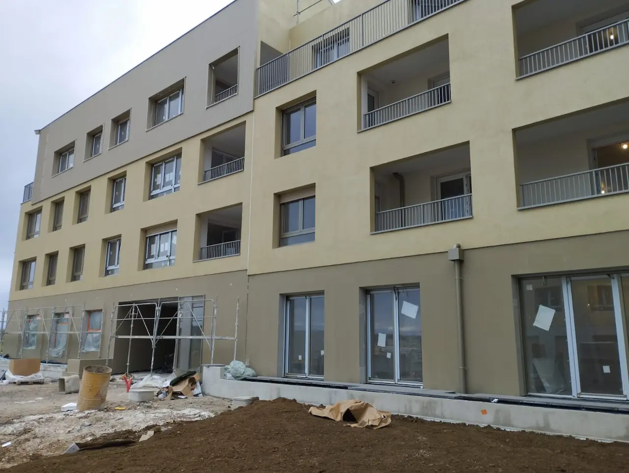 nettoyage fin de chantier et entretien courant des parties communes a fleury sur orne 11