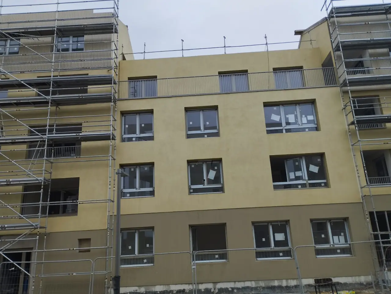 nettoyage fin de chantier et entretien courant des parties communes a fleury sur orne exterieur 3