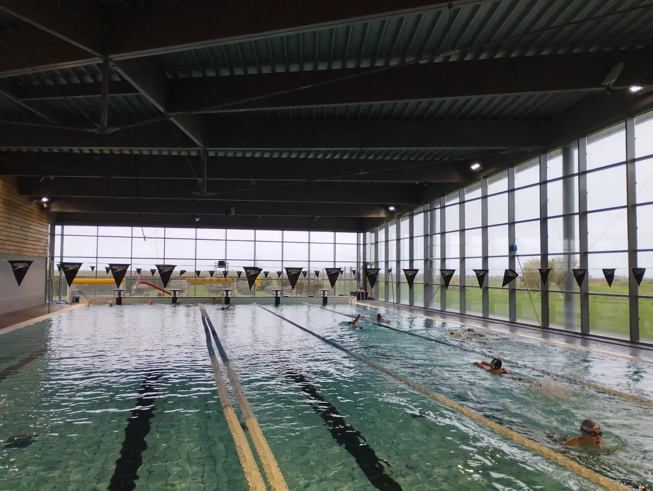 nettoyage piscine a saint pierre en auge bassins de nages