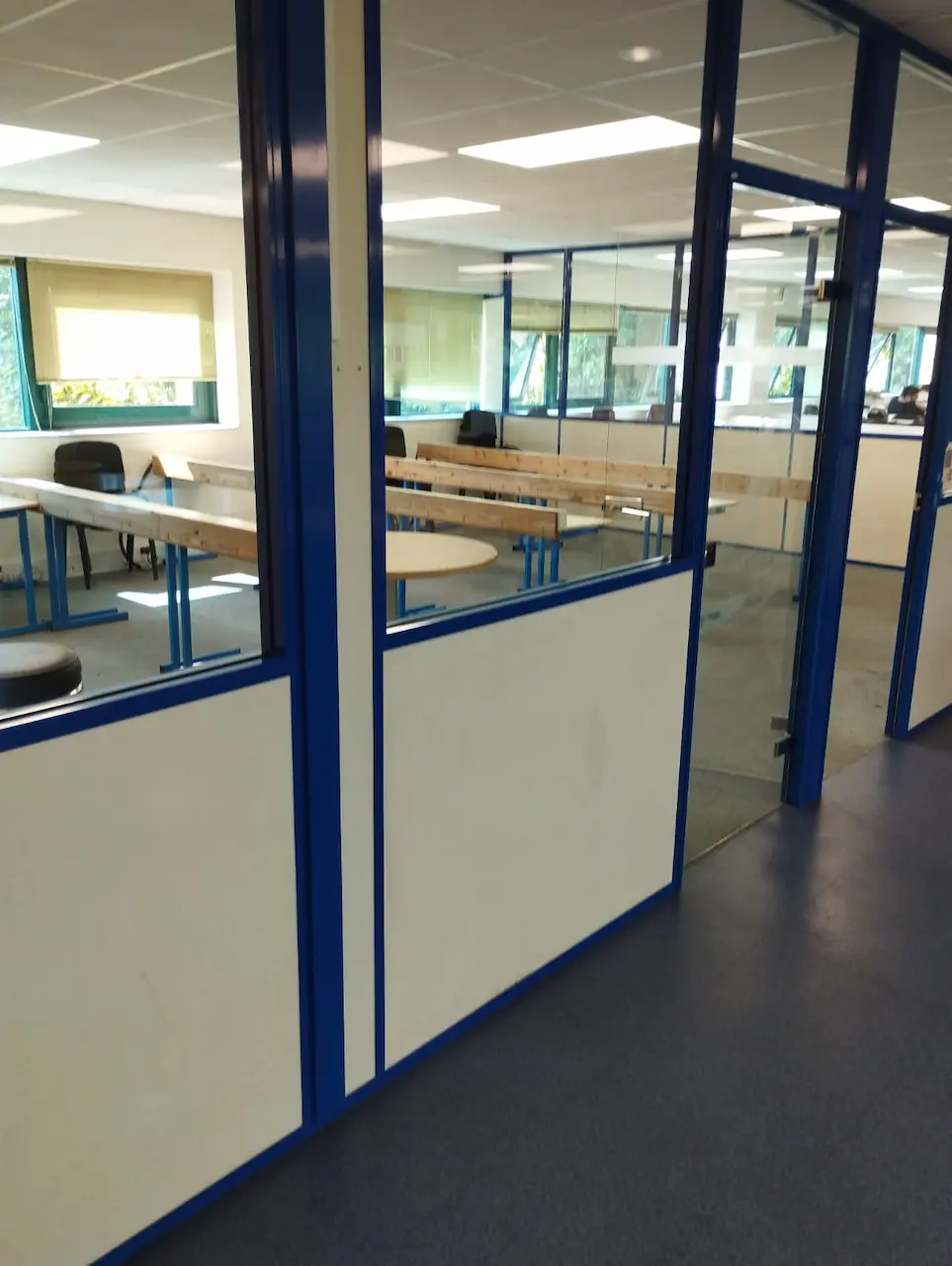 nettoyage vitres ecole may sur orne calvados interieur 1